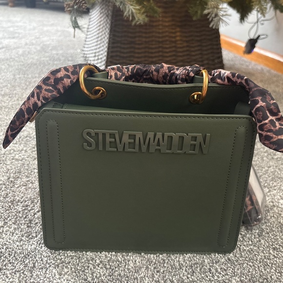 Bevelyn Satchel Bag by Steve Madden - Picture 6 of 6